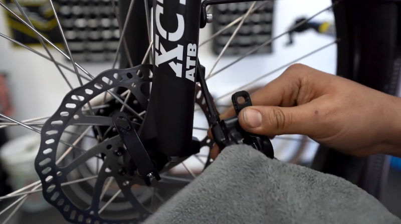 Cleaning bike clearance brake pads