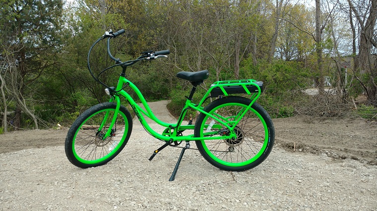 Electric bike in the hot sale rain